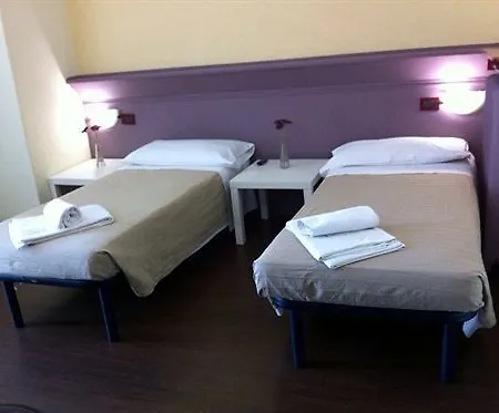 La Di Sauniere Inn