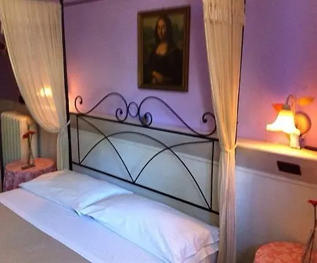 La Di Sauniere Inn